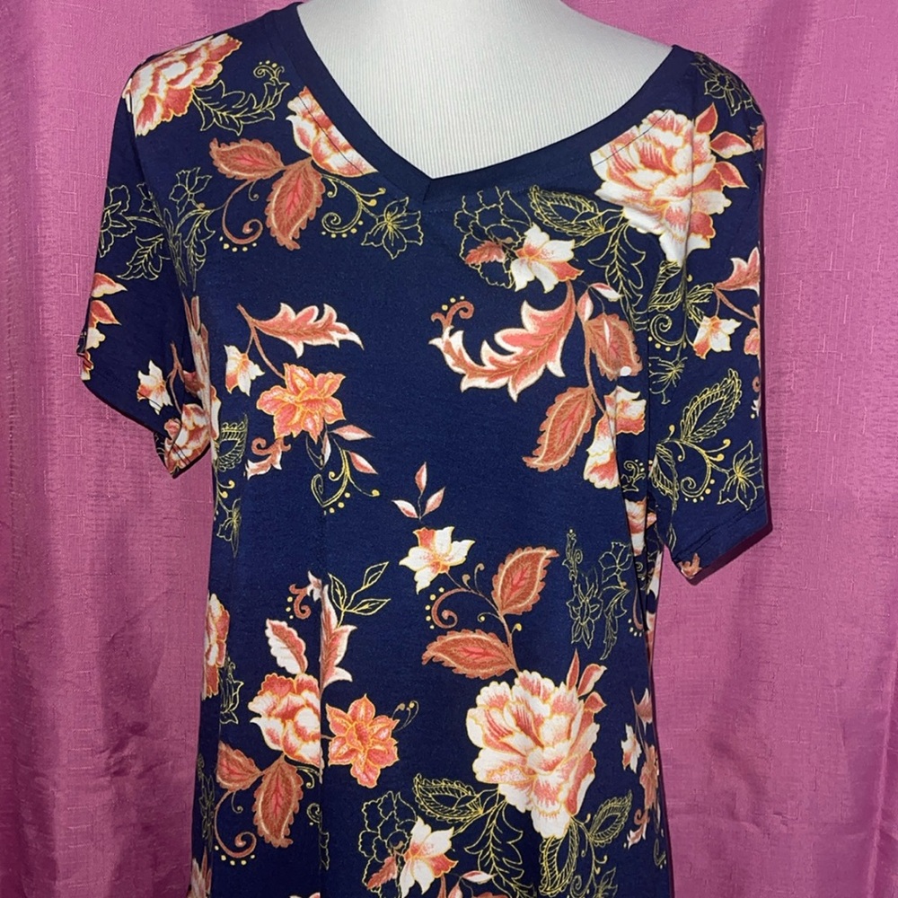 LuLaRoe Christy Tee